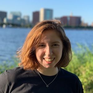 Meet your Posher, Emily